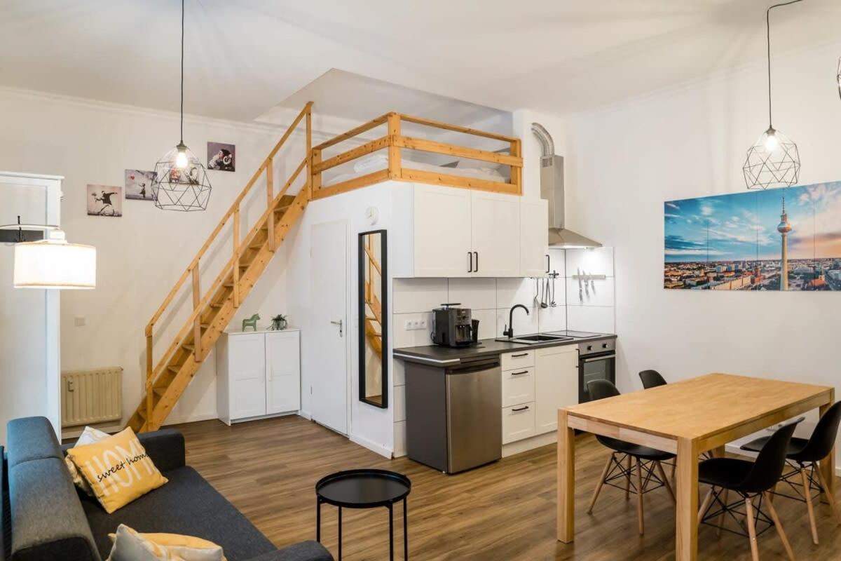 Stylish Loft Close To Boxhagener Platz Berlijn